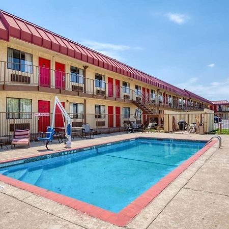 Americas Best Value Inn Amarillo Downtown Exterior photo