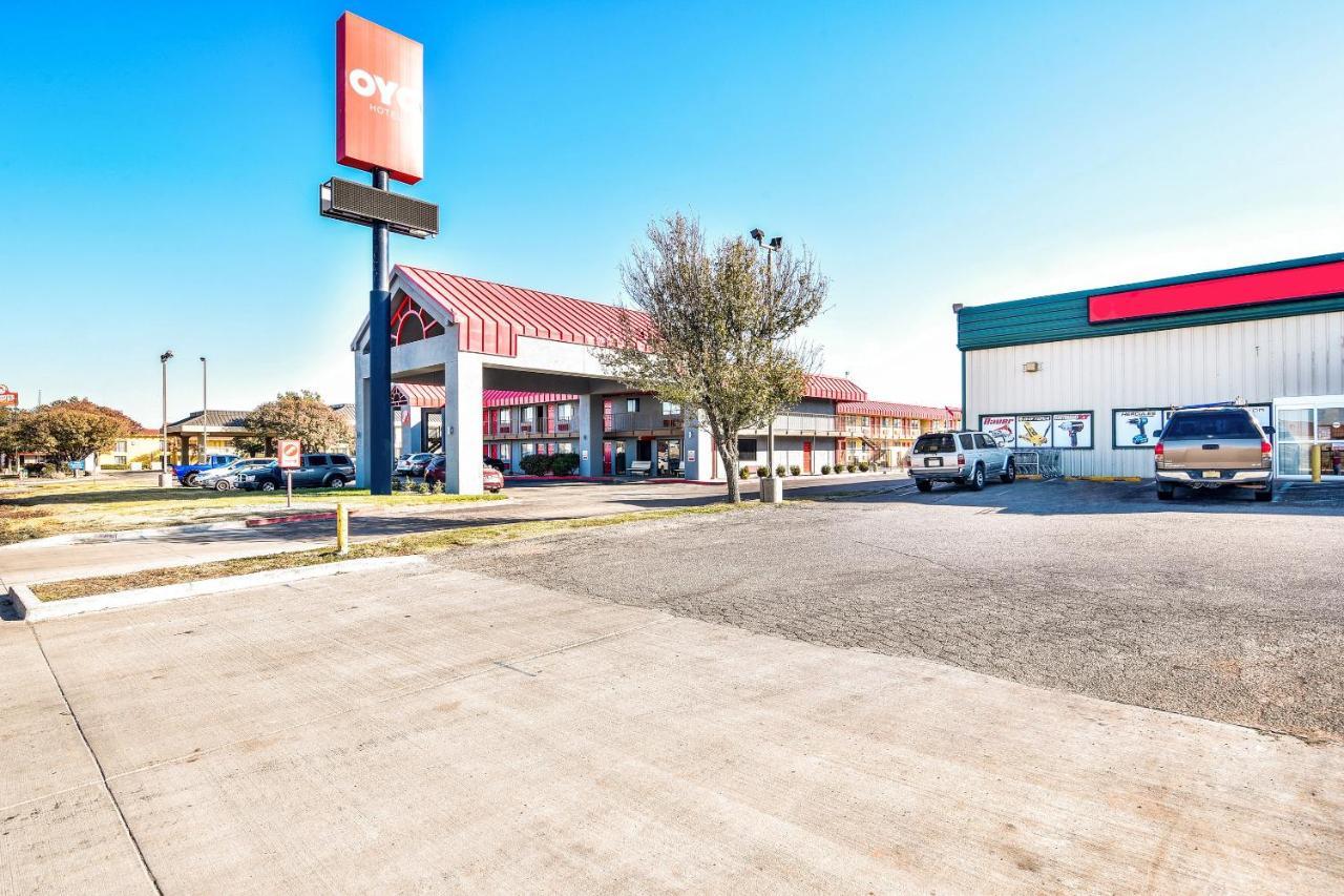 Americas Best Value Inn Amarillo Downtown Exterior photo